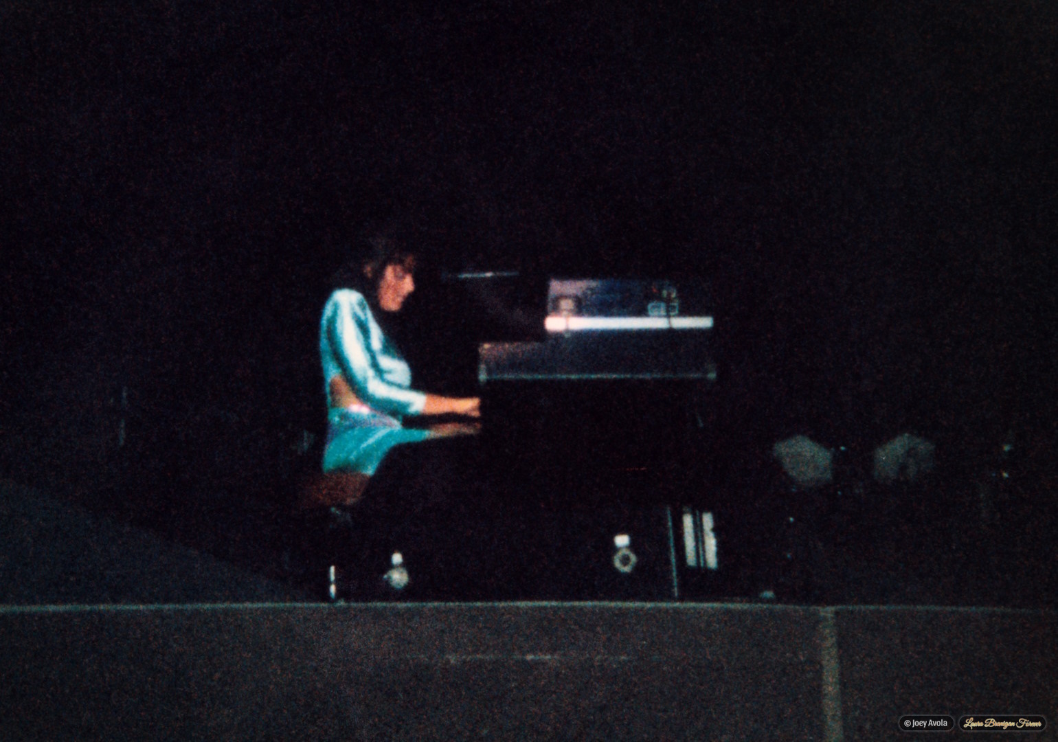 Laura Branigan at Six Flags Great Adventure Park - Jackson, NJ (7/1985)