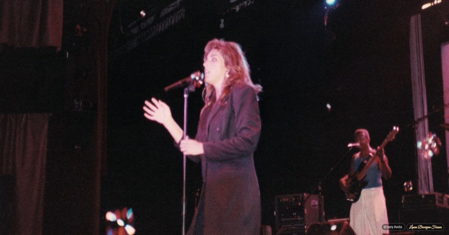 Laura Branigan at Trump's Castle - Atlantic City, NJ (8/6/1988)
