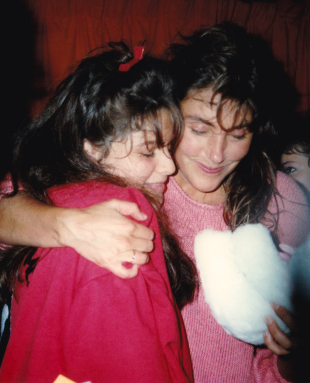 Laura Branigan With A Fan